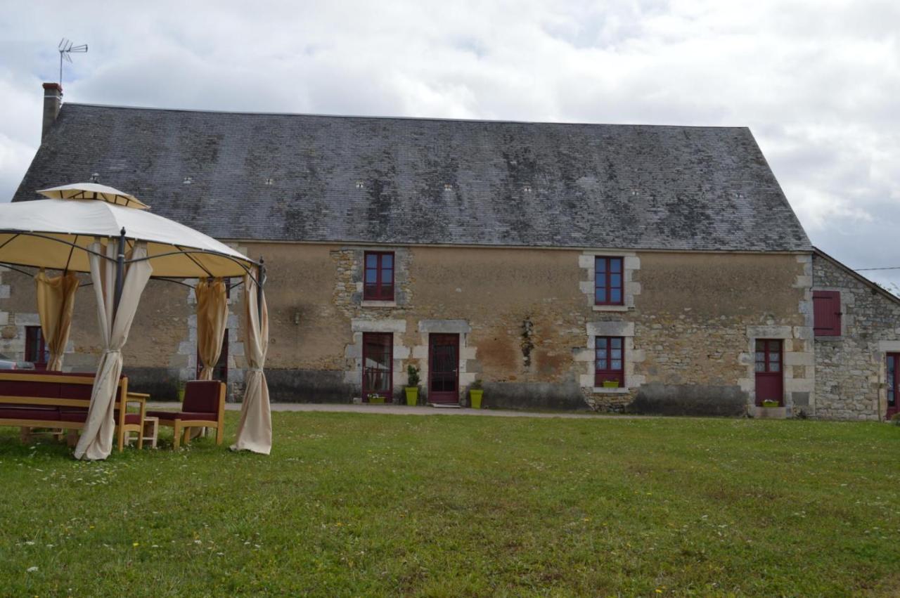 Domaine De La Rue Bed & Breakfast La Berthenoux Bagian luar foto