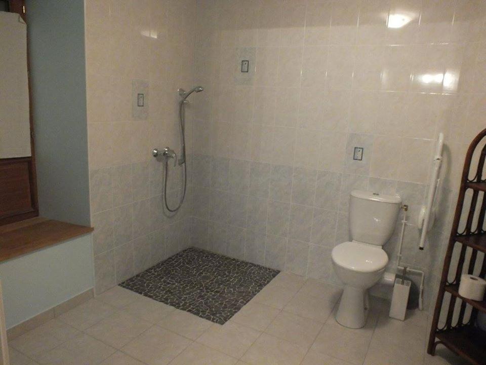 Domaine De La Rue Bed & Breakfast La Berthenoux Bagian luar foto